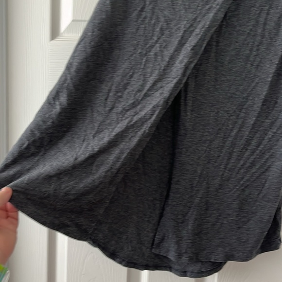 Under Armour Dark Gray Women’s Tank with “On Point” Graphic on Front - Picture 5 of 8